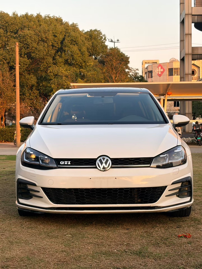 Volkswagen Golf 2018 #2 Volkswagen Golf 2018 car image #2