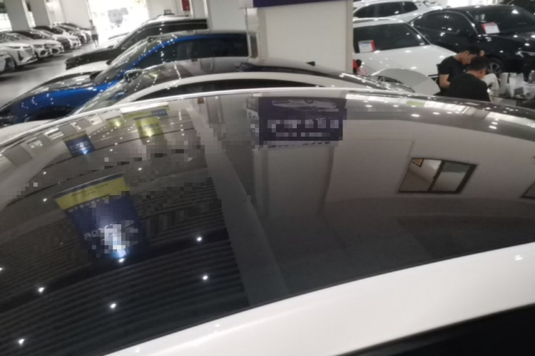 Tesla Model Y 2024 car image #22