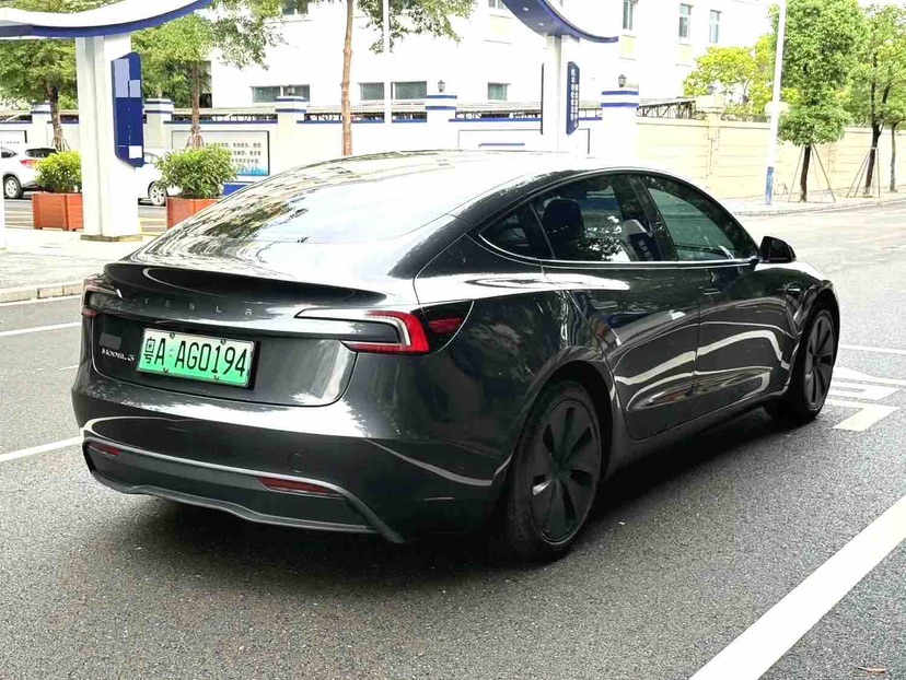 Tesla Model 3 2024 #5 Tesla Model 3 2024 car image #5