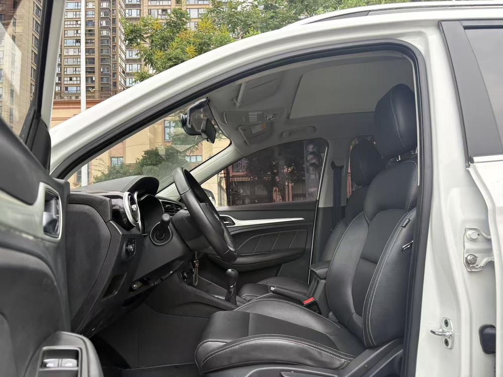 MG ZS 2018 immagine di auto #15