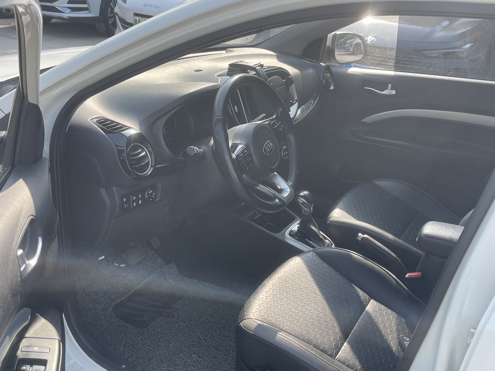 Kia KX1 2018 #5 Kia KX1 2018 صورة سيارة #5