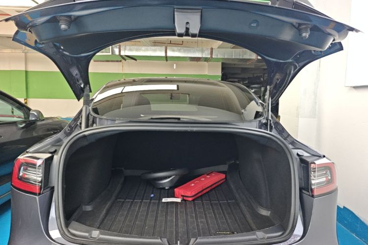 Tesla Model 3 2022 immagine di auto #19