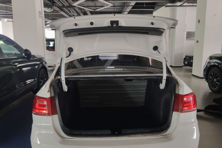 Volkswagen Santana 2019 car image #19
