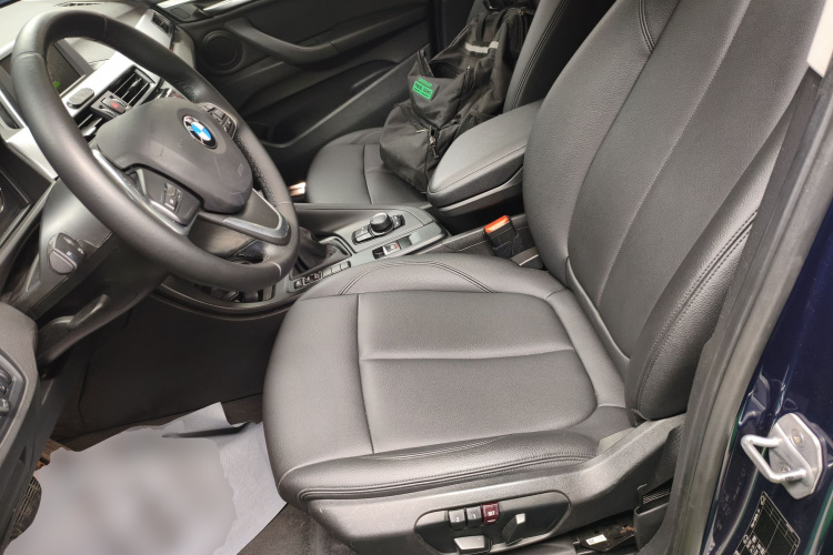 BMW X1 2018 #15 BMW X1 2018 car image #15