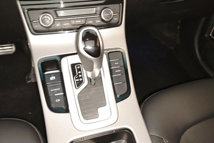 GEELY Emgrand GS 2018 car image #14