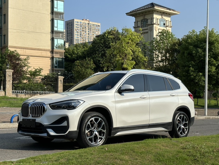 BMW X1 2020 car image 