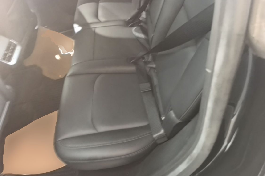 Tesla Model Y 2024 car image #8