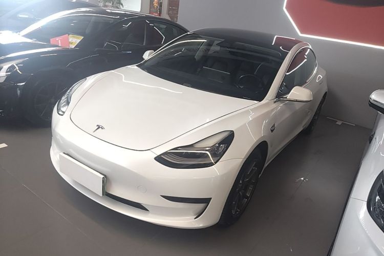Tesla Model 3 2020 car image #2