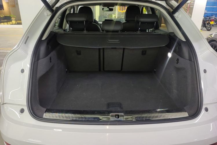 Audi Q3 2019 #19 Audi Q3 2019 car image #19