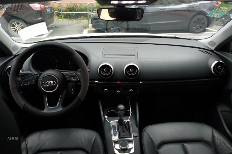 Audi A3 2019 immagine di auto #11