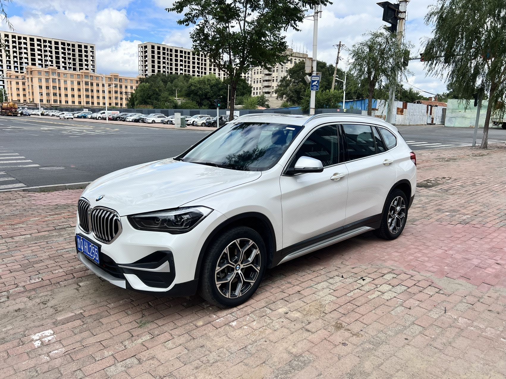 BMW X1 2022 car image 