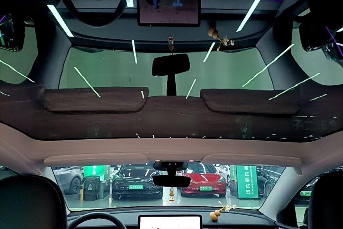 Tesla Model Y 2024 car image #9