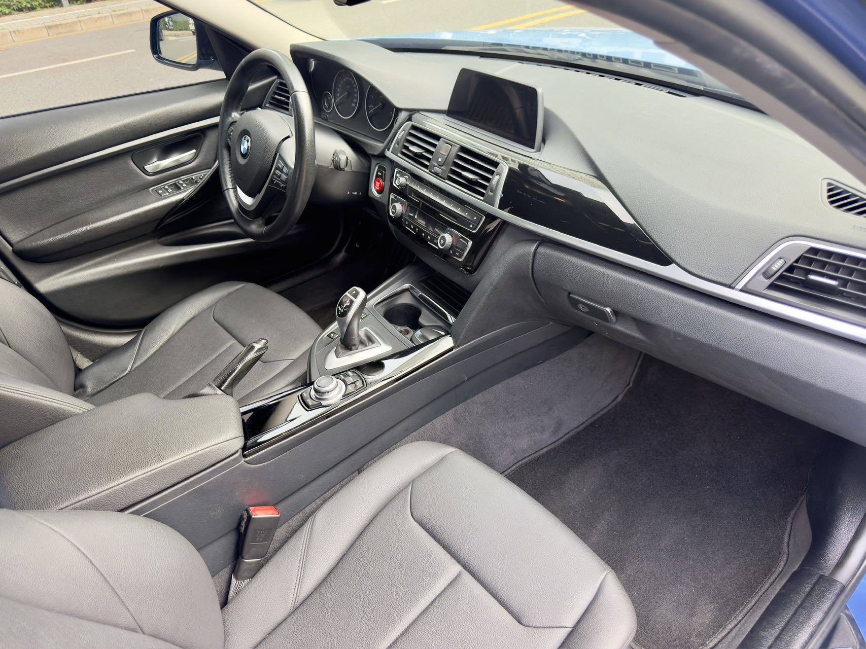 BMW 3 Series 2017 imagen de coche #9