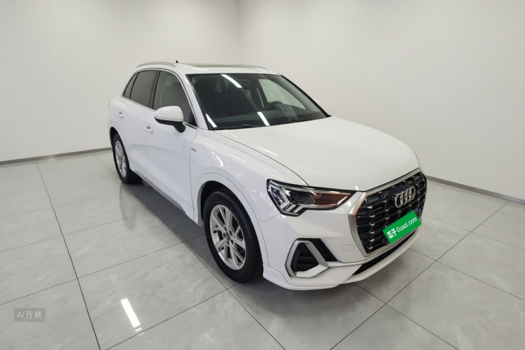 Audi Q3 2020 car image #4