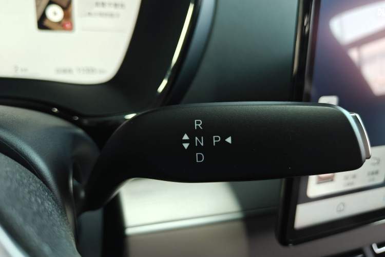 BYD Han 2025 car image #13