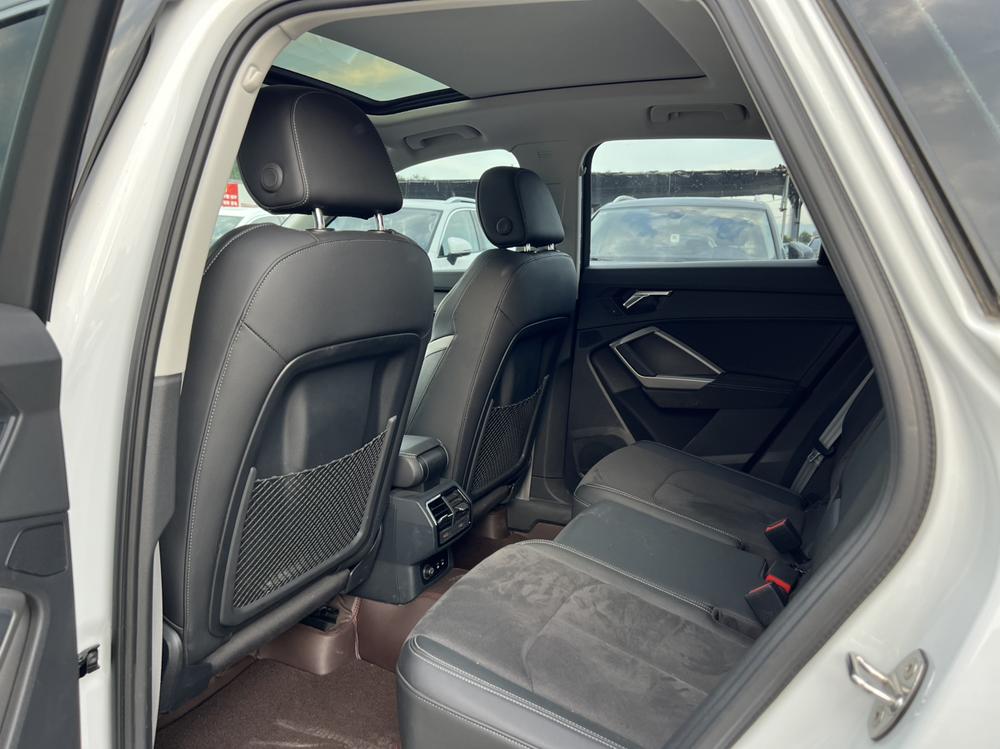 Audi Q3 2022 car image #16