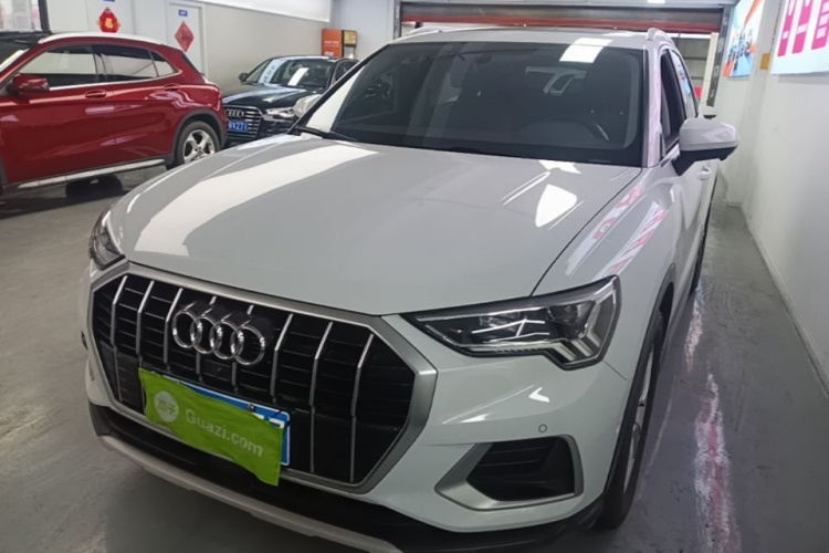 Audi Q3 2022 #2 Audi Q3 2022 car image #2