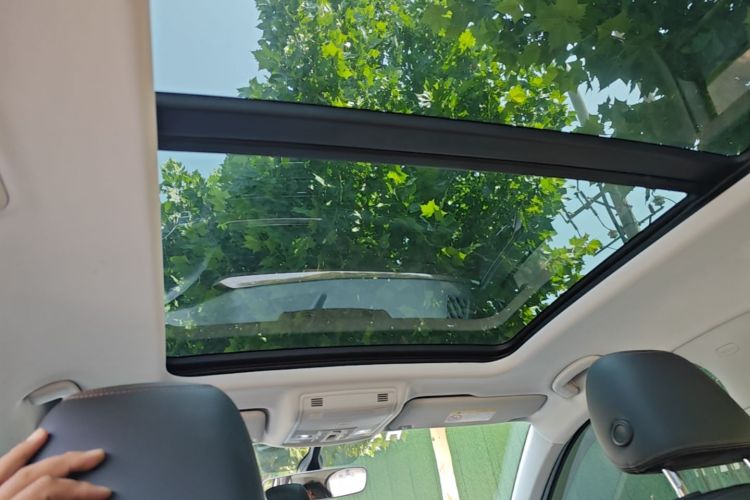 Volkswagen Tharu 2020 car image #18