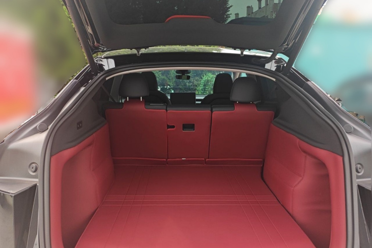 Tesla Model Y 2025 #17 Tesla Model Y 2025 immagine di auto #17