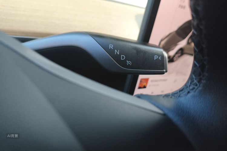 Tesla Model Y 2023 #16 Tesla Model Y 2023 car image #16