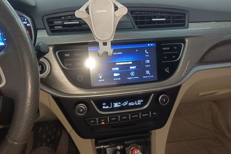 GEELY Emgrand 2017 car image #17