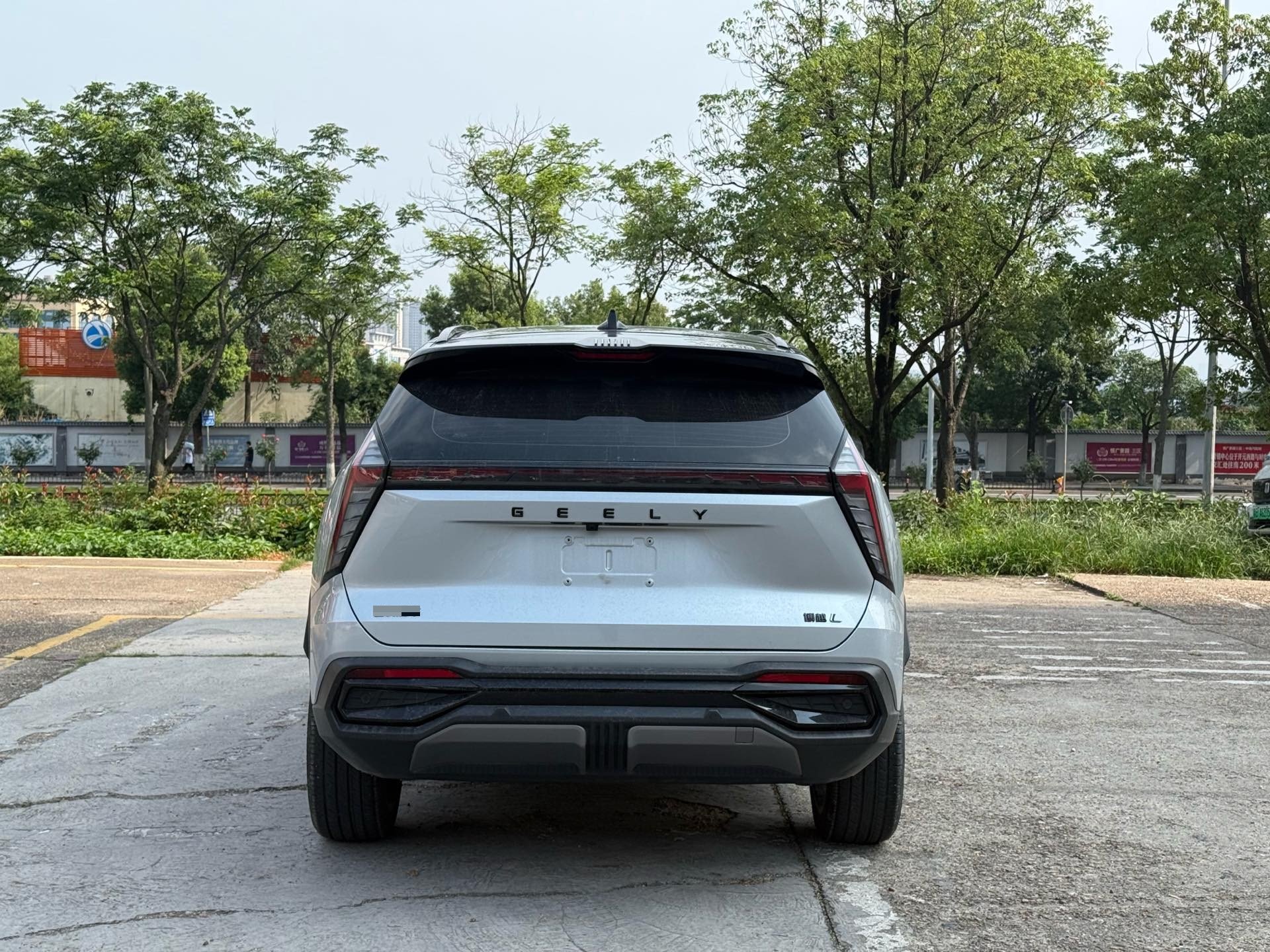 GEELY Boyue L 2023 car image #10