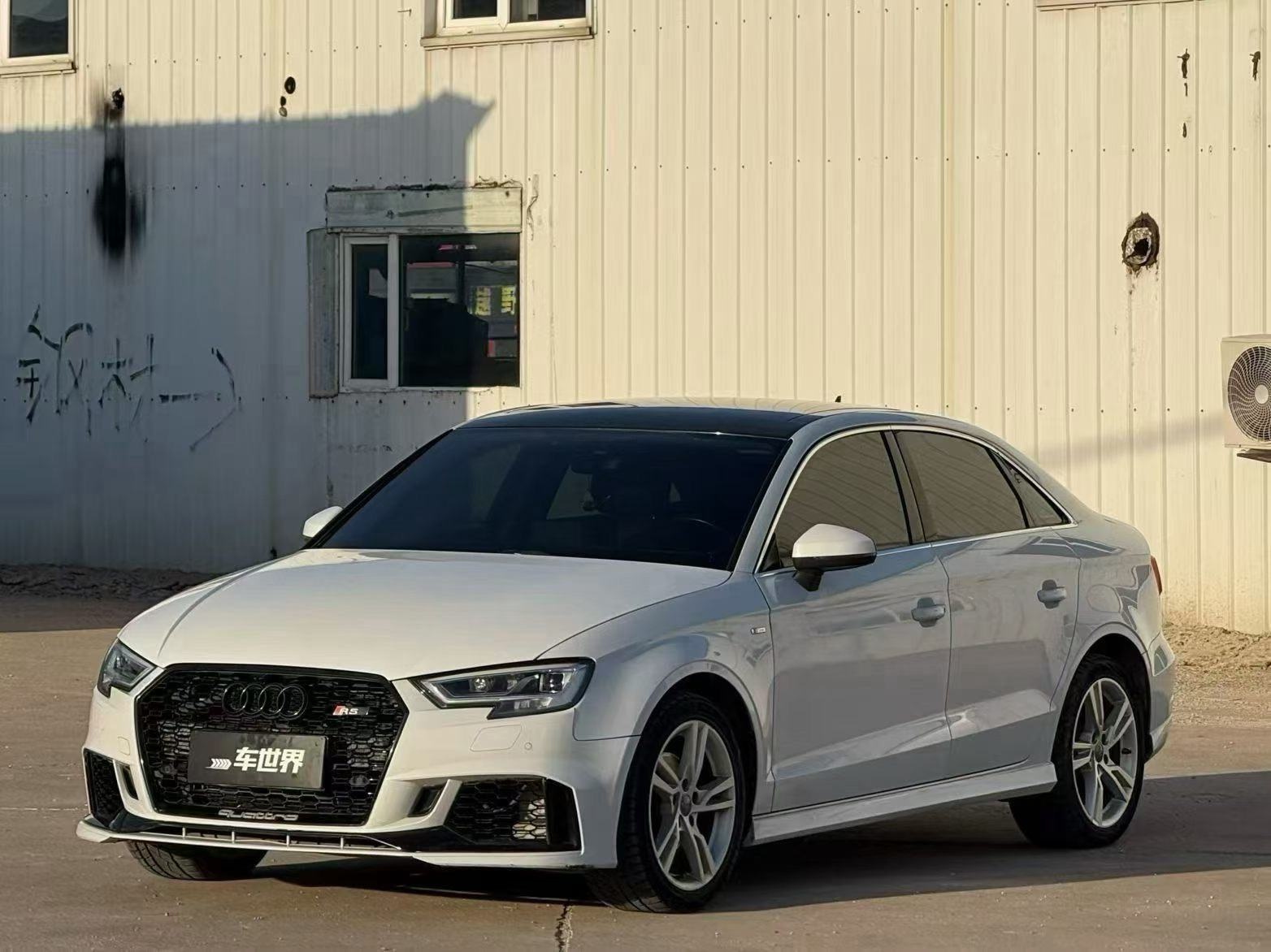 Audi A3 2019 car image #3