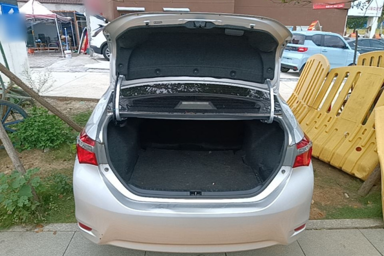 Toyota Corolla 2017 #19 Toyota Corolla 2017 car image #19