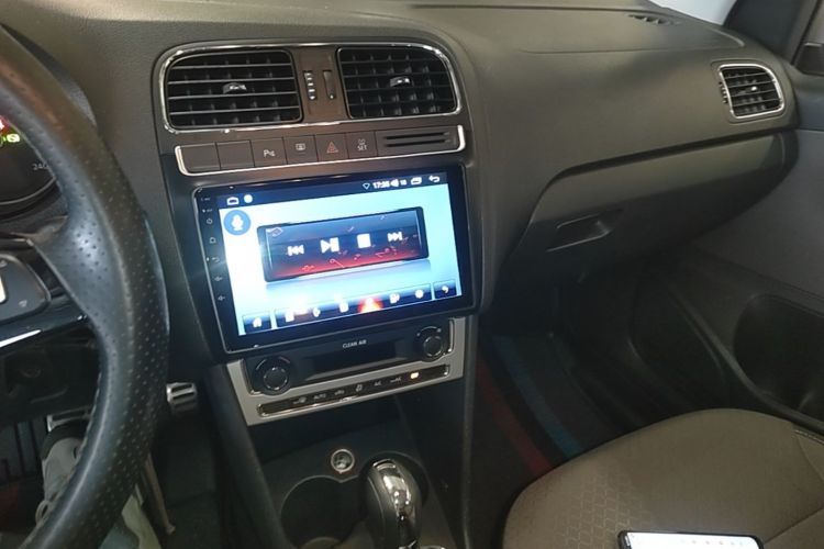 Volkswagen Polo 2017 #13 Volkswagen Polo 2017 car image #13