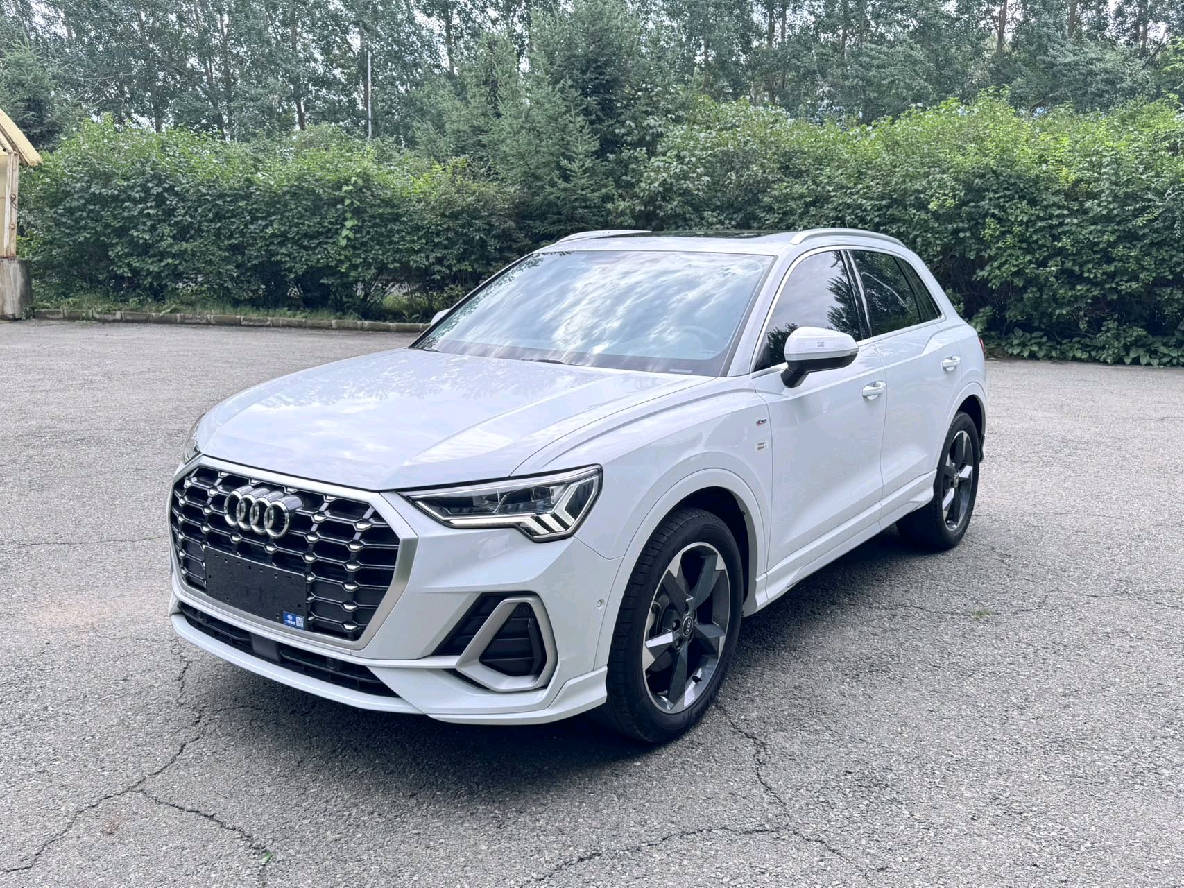 2022 2022 car image