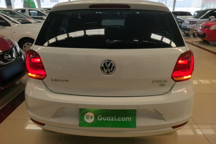 Volkswagen Polo 2017 car image #6
