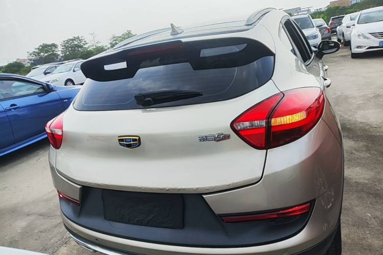 GEELY Emgrand GS 2016 car image #6