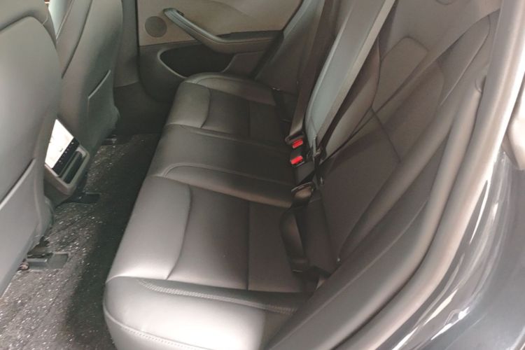 Tesla Model 3 2025 car image #17