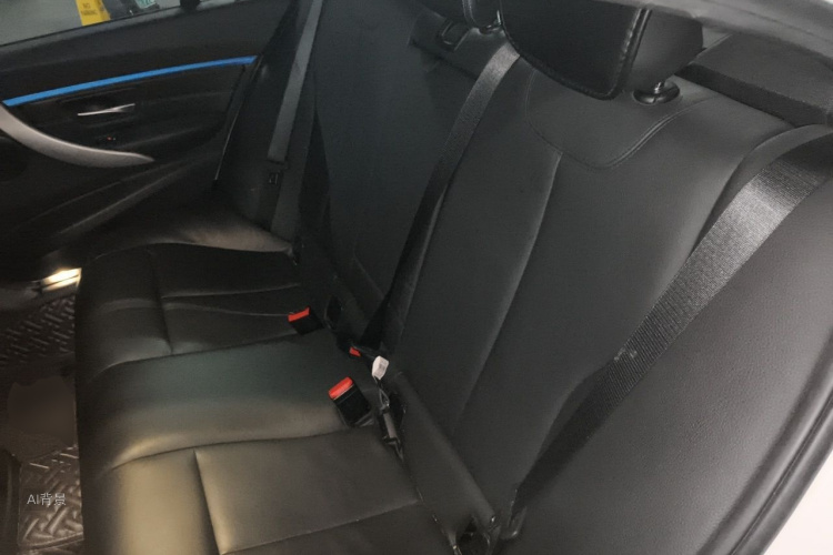 BMW 3 Series 2018 #19 BMW 3 Series 2018 car image #19