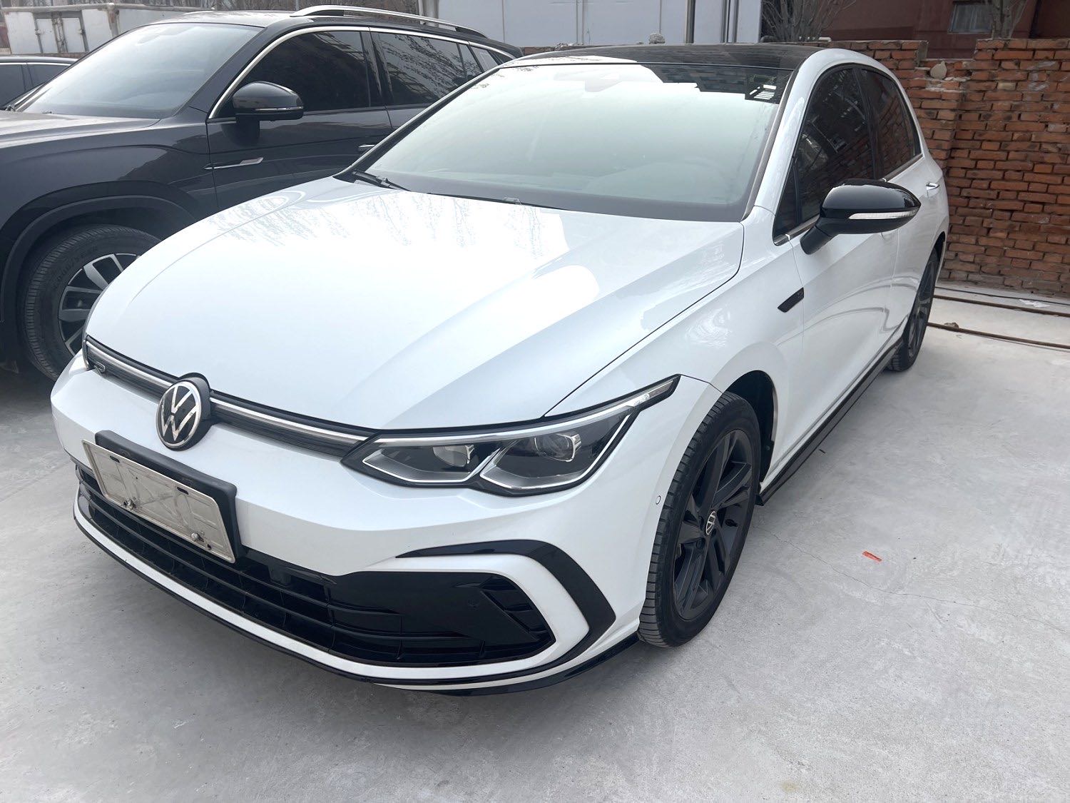 Volkswagen Golf 2022 car image 