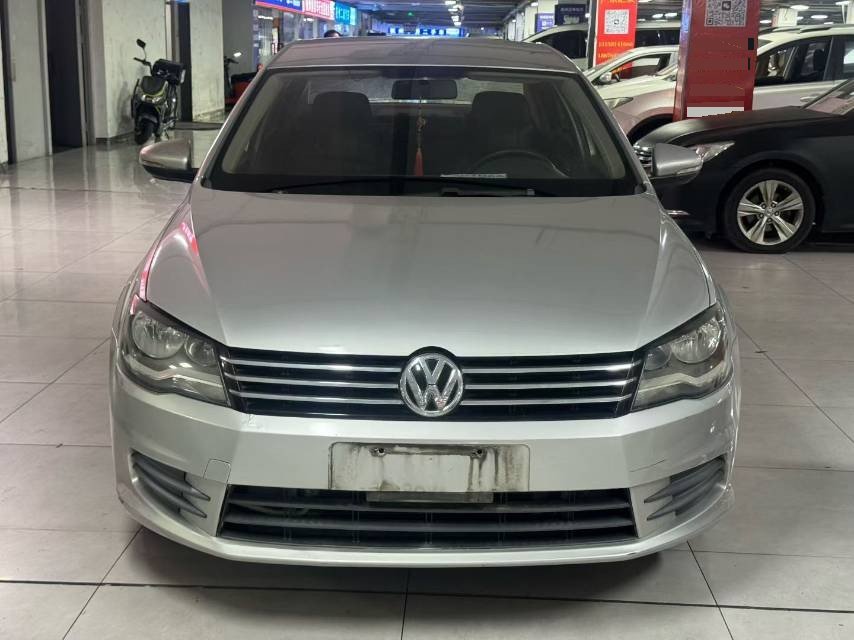 Volkswagen Bora 2013 car image #2