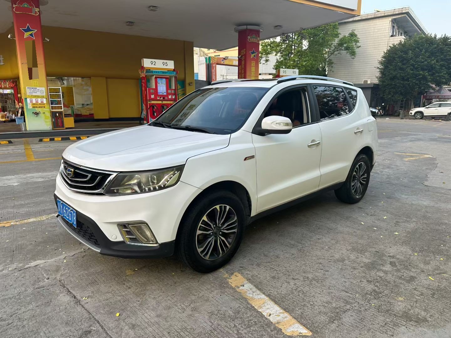 GEELY Vision X6 2018 car image 