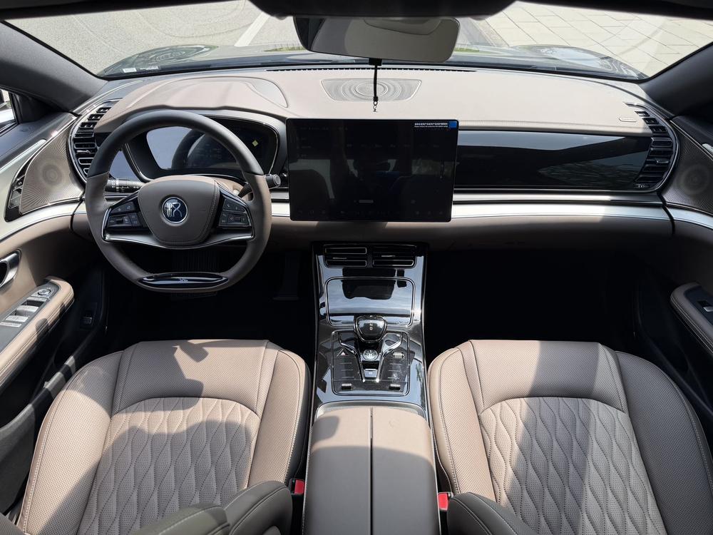 BYD Han 2024 immagine di auto #7