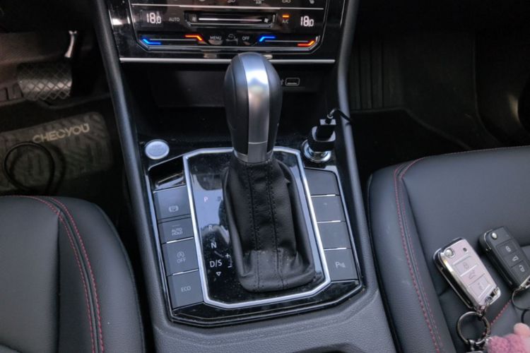 Volkswagen Lavida 2025 car image #14