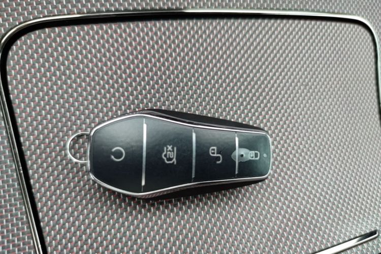 BYD Han 2023 #9 BYD Han 2023 car image #9