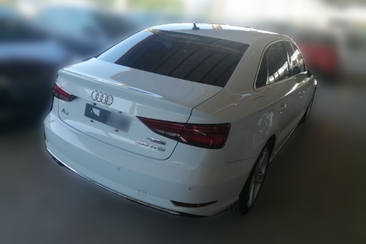 Audi A3 2019 immagine di auto #7