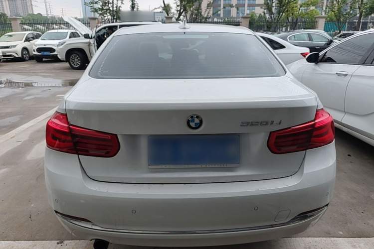BMW 3 Series 2016 #6 BMW 3 Series 2016 car image #6