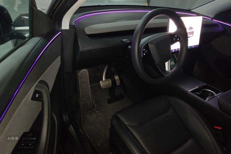 Tesla Model Y 2025 #18 Tesla Model Y 2025 immagine di auto #18
