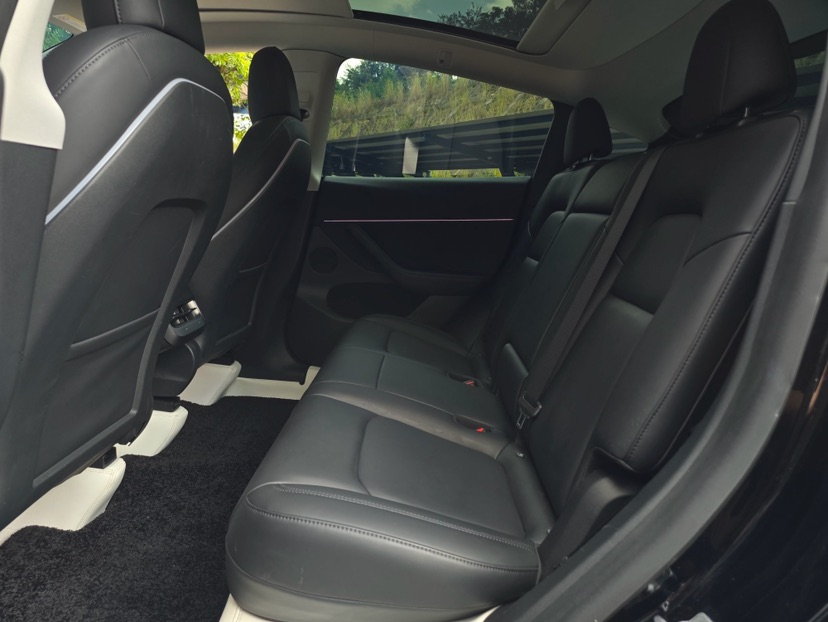 Tesla Model Y 2021 #8 Tesla Model Y 2021 car image #8