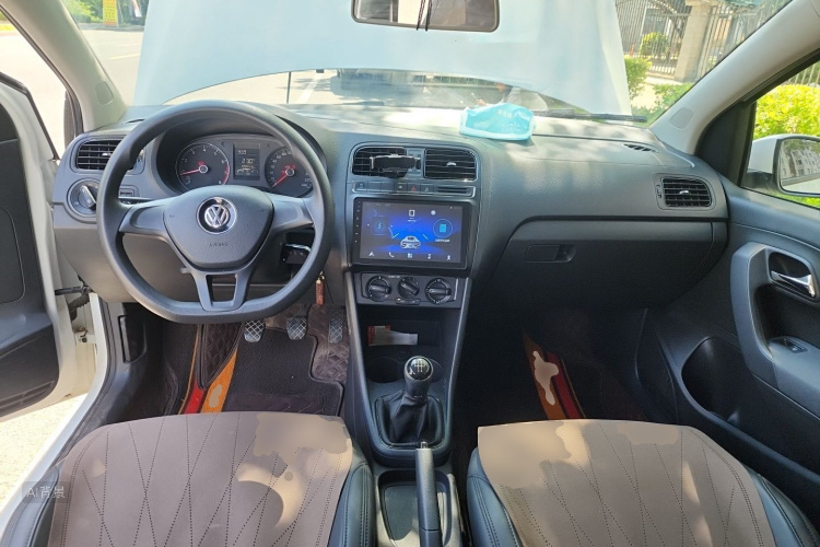 Volkswagen Polo 2018 #11 Volkswagen Polo 2018 изображение автомобиля #11