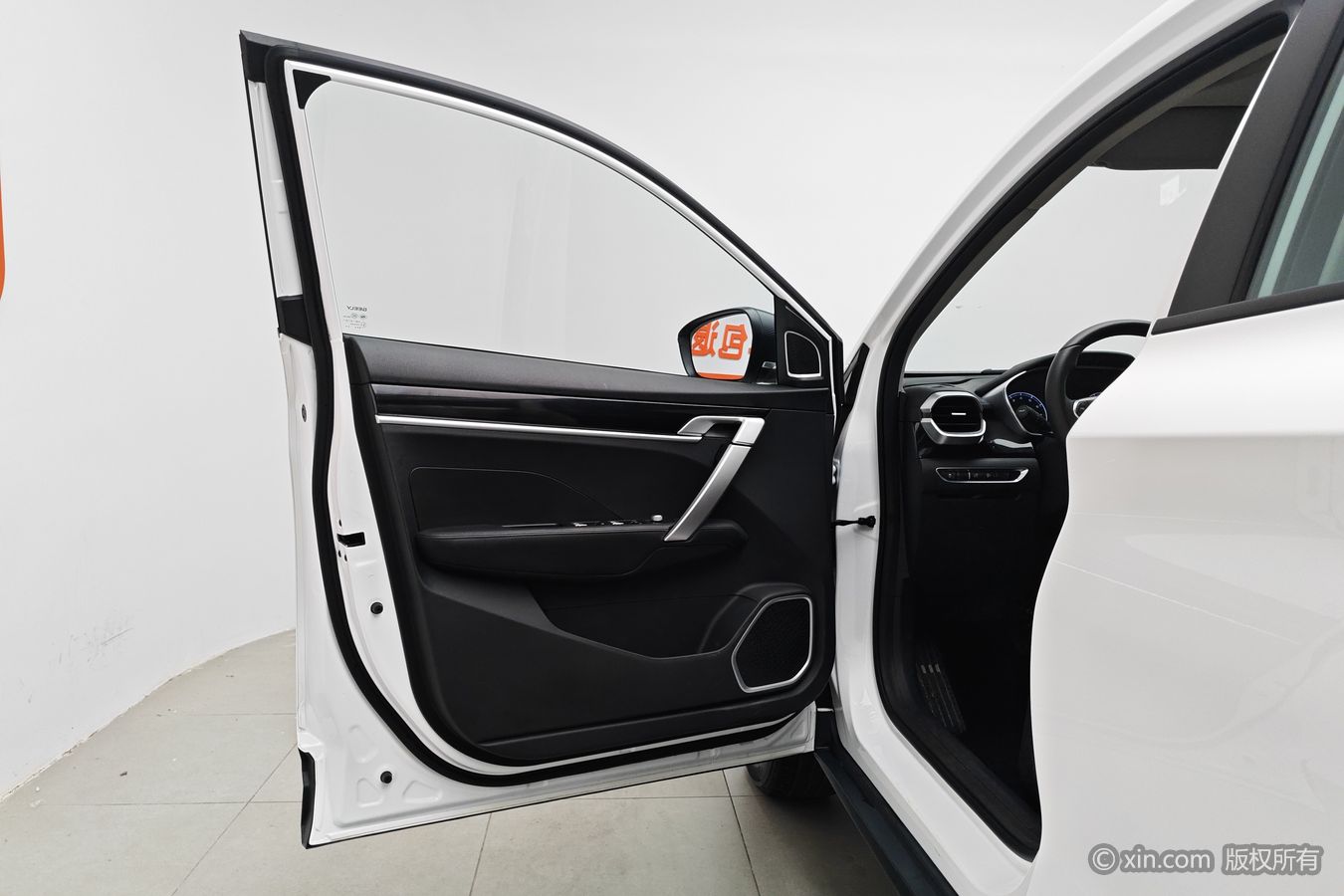 GEELY Coolray 2025 #8 GEELY Coolray 2025 car image #8