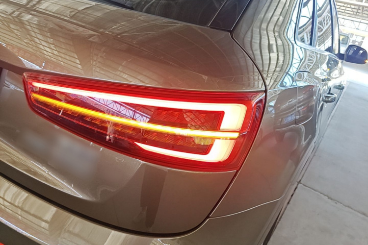 Audi Q3 2019 #8 Audi Q3 2019 car image #8