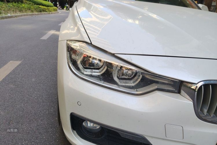BMW 3 Series 2019 car image #8