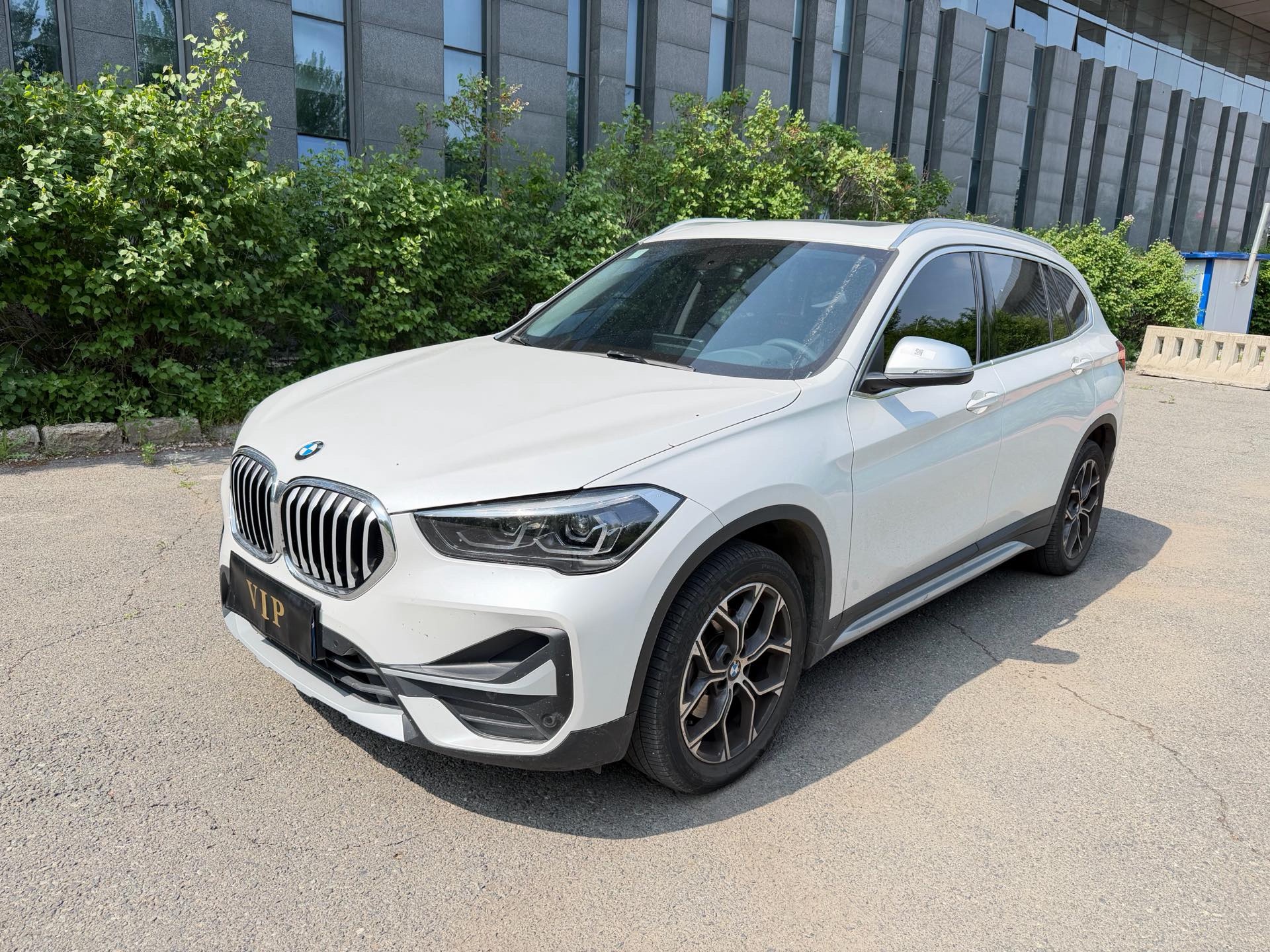 BMW X1 2021 BMW X1 2021 car image
