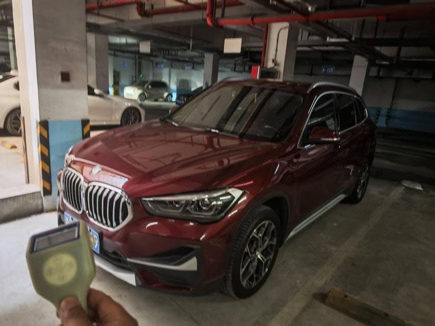 2020 immagine di auto 